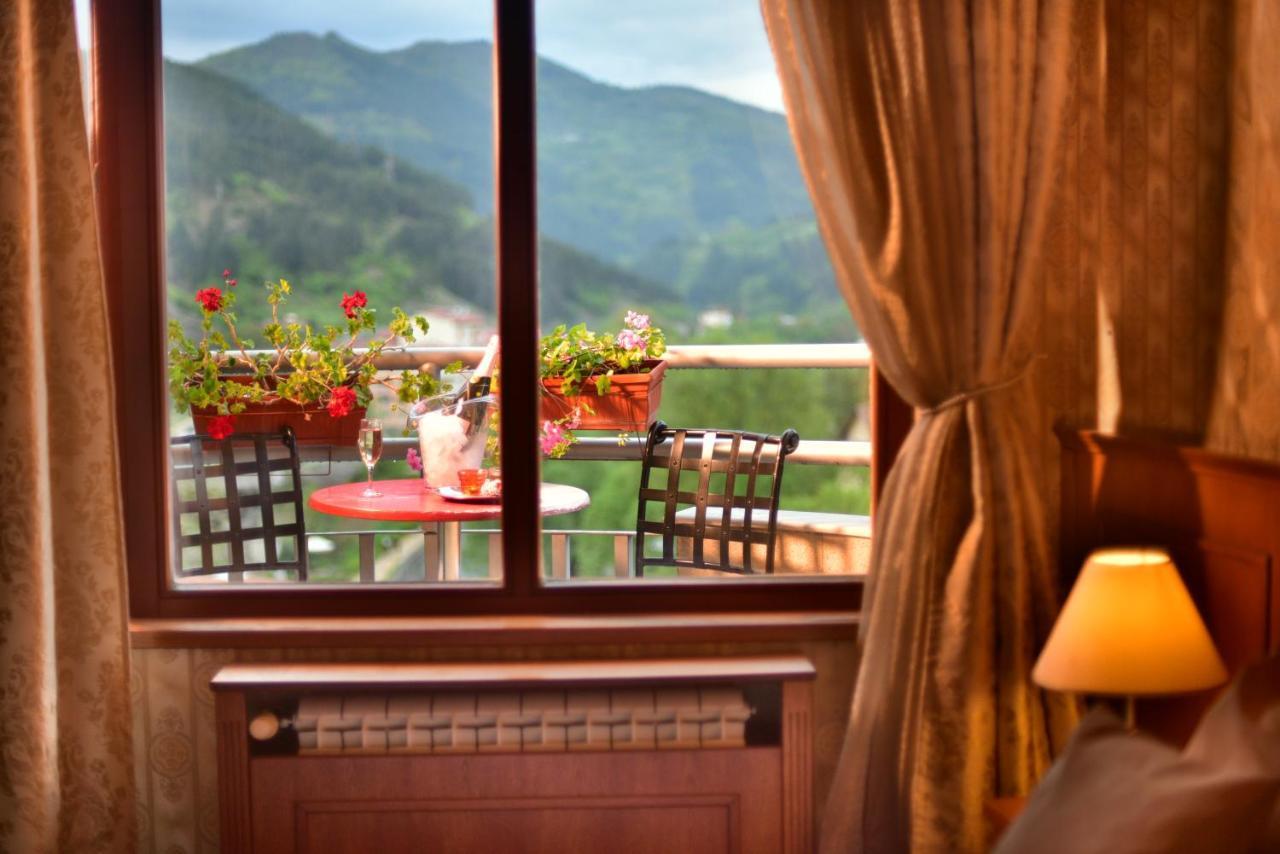 Mountain Boutique Family Hotel Devin Buitenkant foto