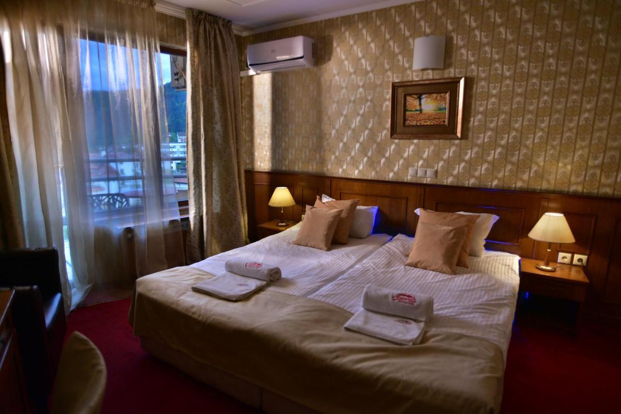 Mountain Boutique Family Hotel Devin Buitenkant foto