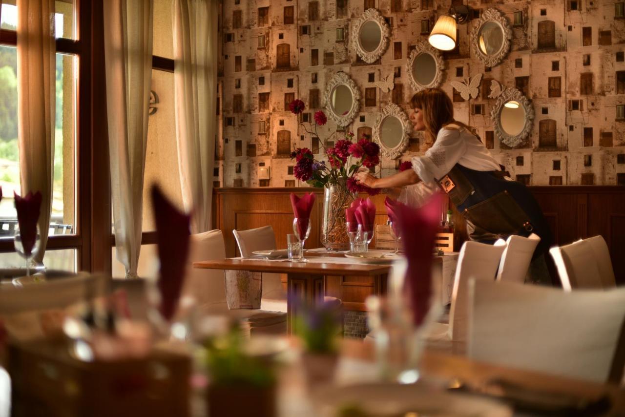 Mountain Boutique Family Hotel Devin Buitenkant foto